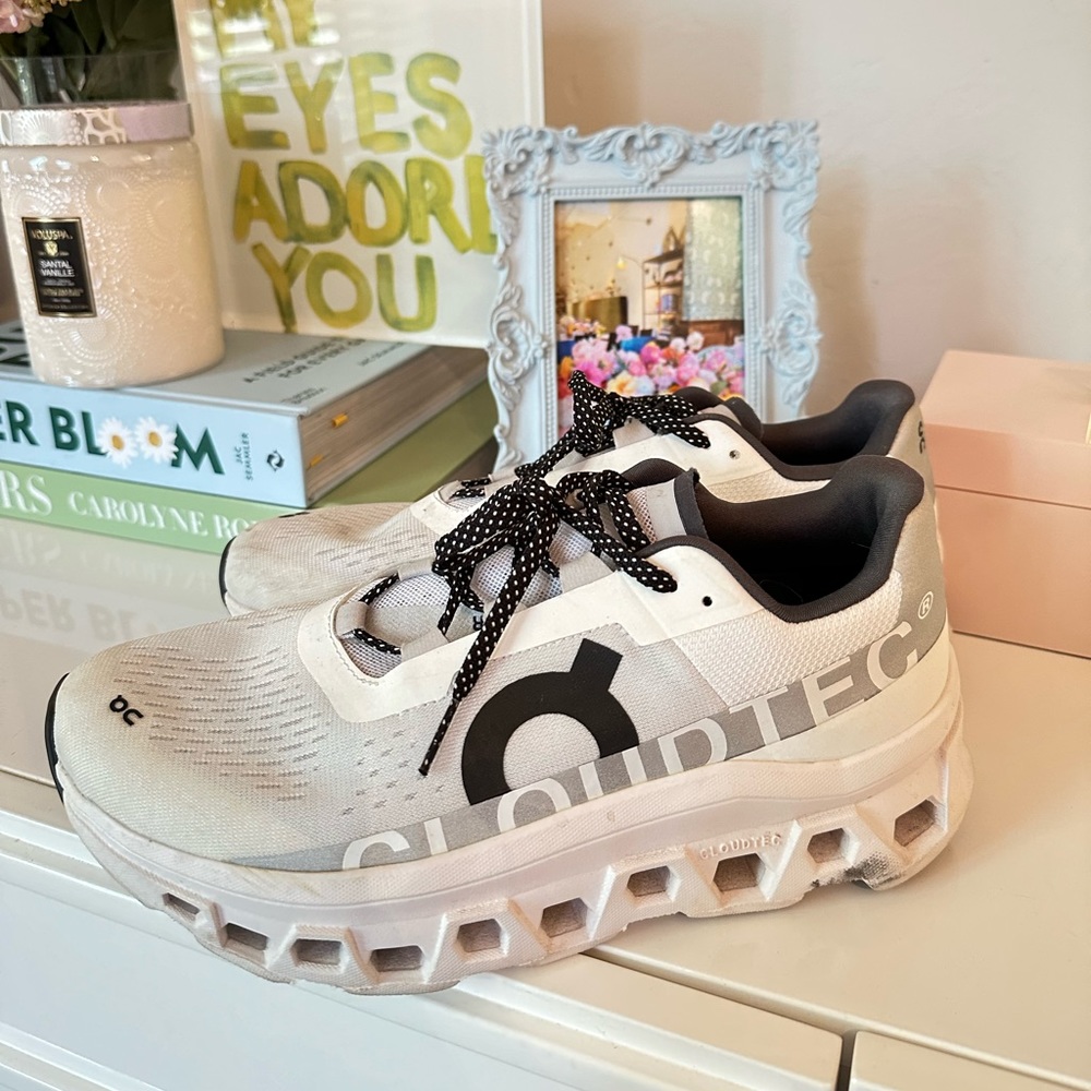 On Cloud Monster White/Black Combo